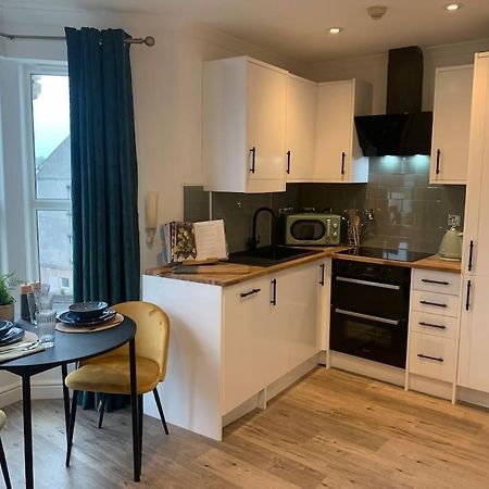 Alto - Lovely 2 Bedroom Serviced Apartment Bristol By Mint Stays エクステリア 写真