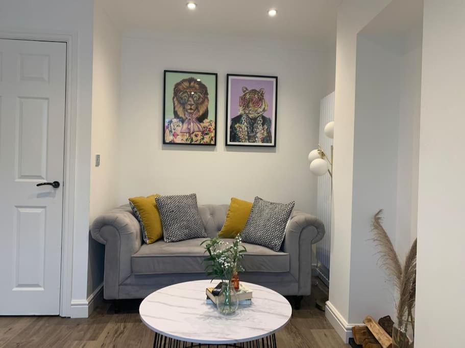Alto - Lovely 2 Bedroom Serviced Apartment Bristol By Mint Stays エクステリア 写真